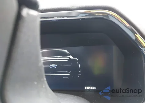 2022 Ford F-150 Lariat z USA, uszkodzony, nr VIN 1FTFW1E50NFB92804